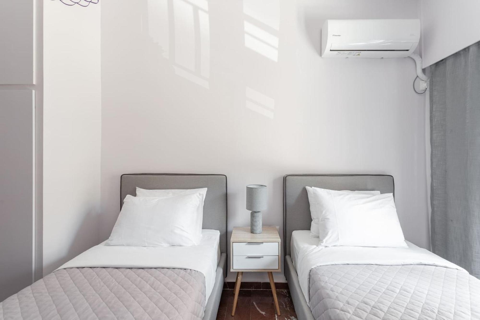 Explore History From A Chic Central Apartment Atenas Exterior foto